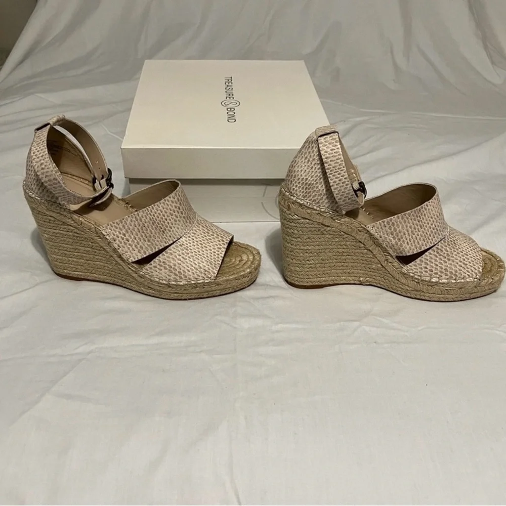 Treasure & Bond Natural Snake Leather Sannibel Wedges EUC